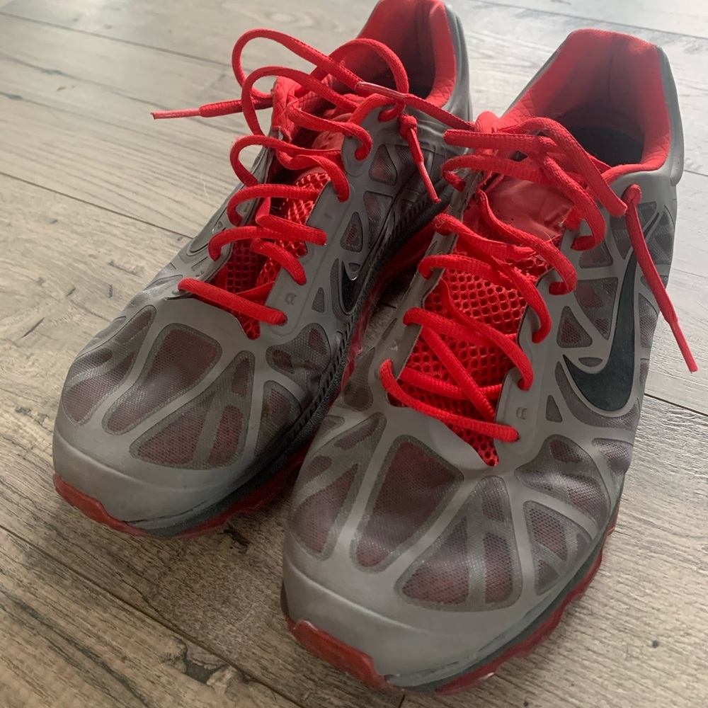 Size 12 NIKE AIR MAX